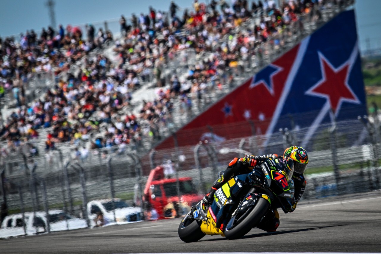 MotoGP Austin: Bagnaia cade sul più bello, vince Rins